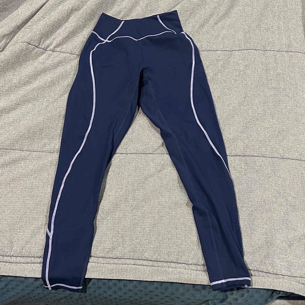 BuffBunny Navy Leggings with White Contrast Piping